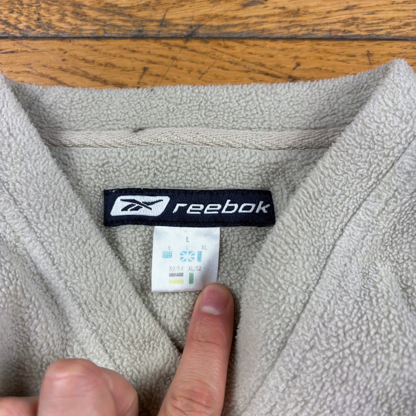 Vintage Reebok Embroidered Cream Fleece Sweatshirt - L