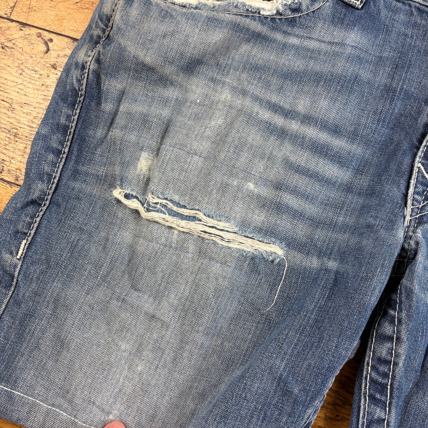 Vintage True Religion Blue Embroidered Y2K Shorts Jorts - 38
