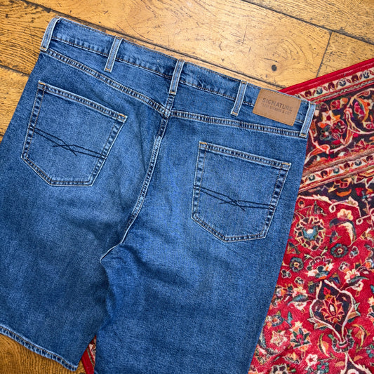 Vintage Levis Baggy Blue Denim Shorts - 40