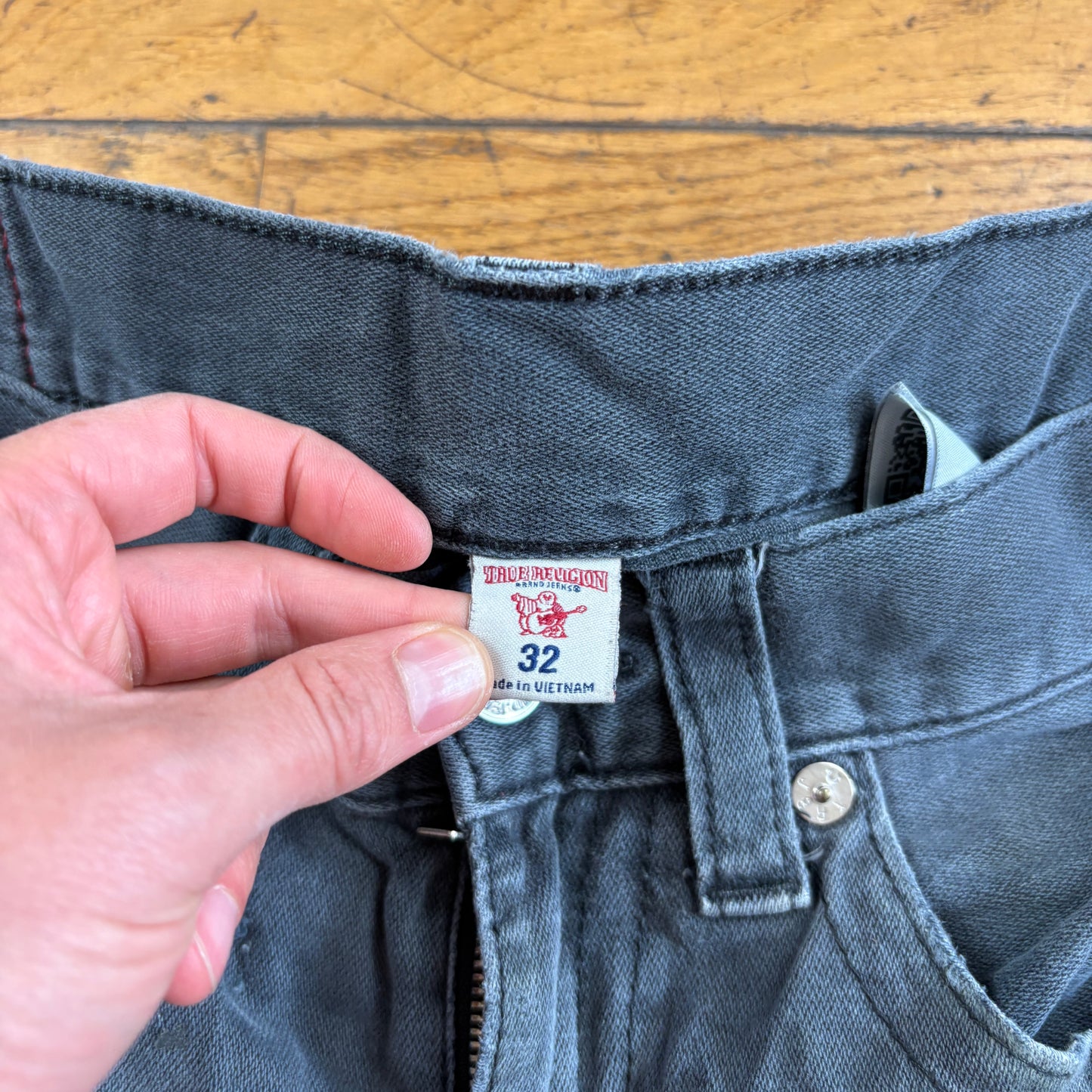 Vintage True Religion Grey Embroidered Y2K Shorts Jorts - 34