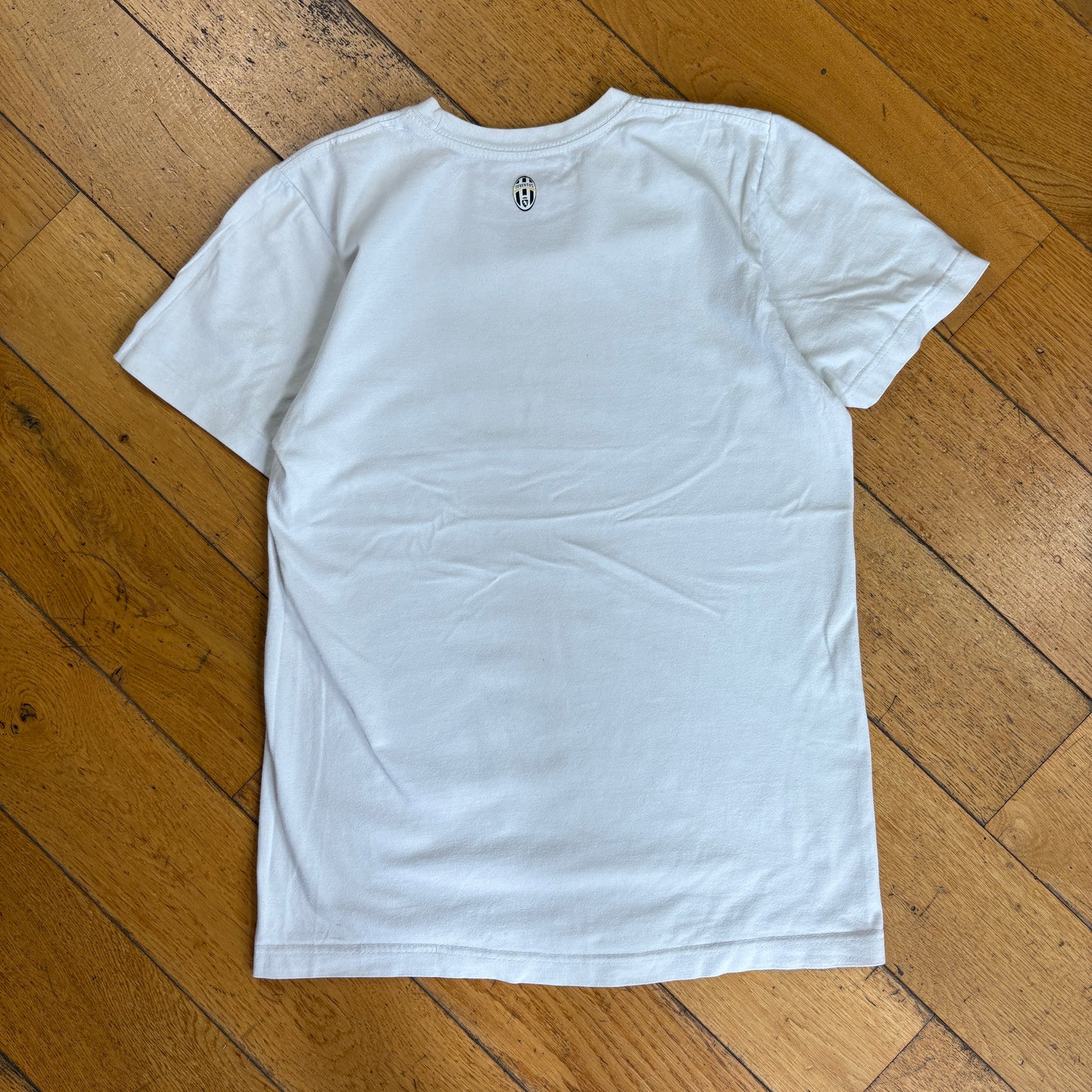 Vintage Nike Juventus White Graphic T-Shirt - XS