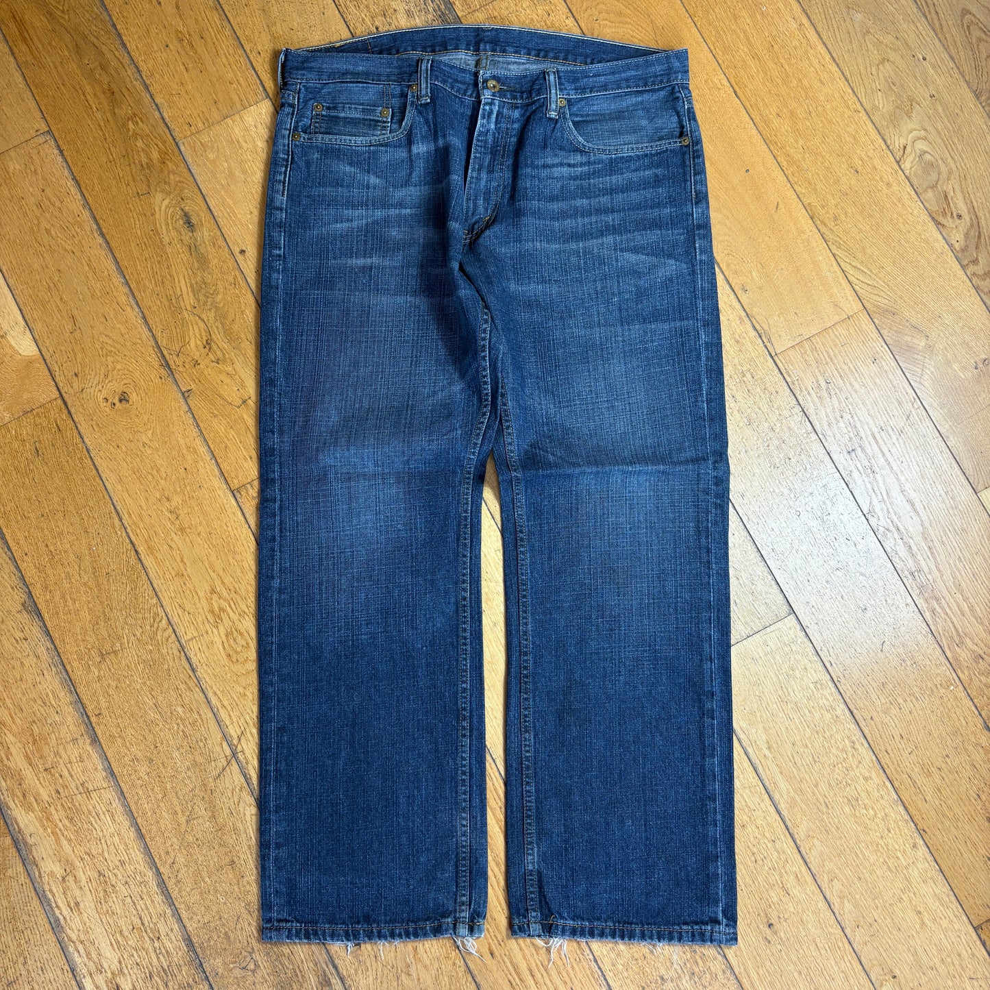 Vintage Levis 559 Baggy Blue Denim Jeans - 40