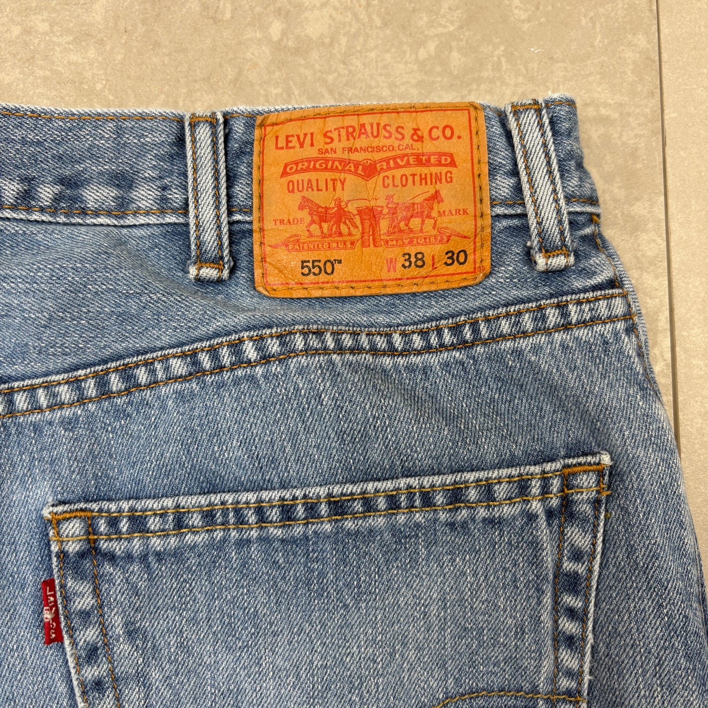 Vintage Levis 550 Baggy Blue Denim Shorts - 38