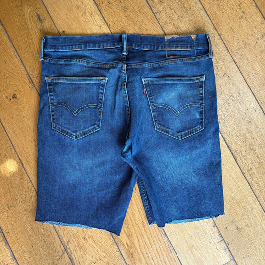 Vintage Levis 550 Slim Blue Denim Shorts - 34