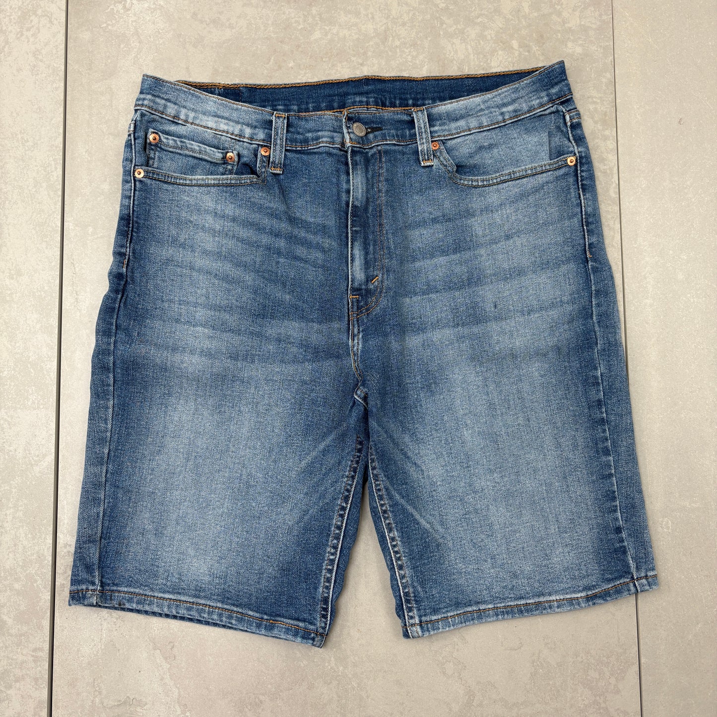 Vintage Levis 541 Baggy Blue Denim Shorts - 36