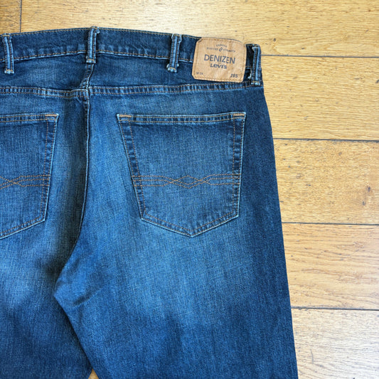 Vintage Levis Baggy Dark Blue Denim Jeans - 40