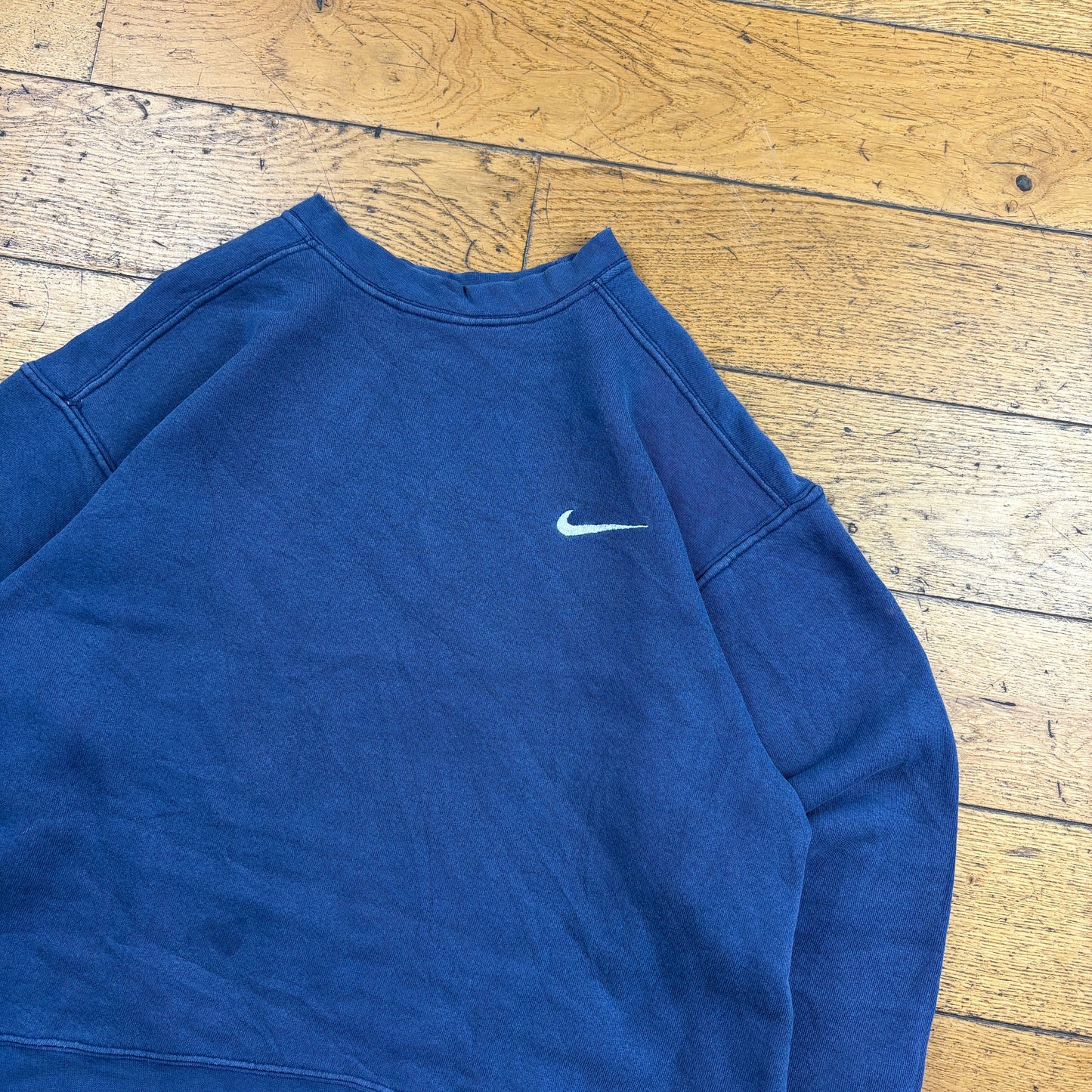 Vintage 90s Nike Womens Boxy Navy Embroidered Sweatshirt - Size 10