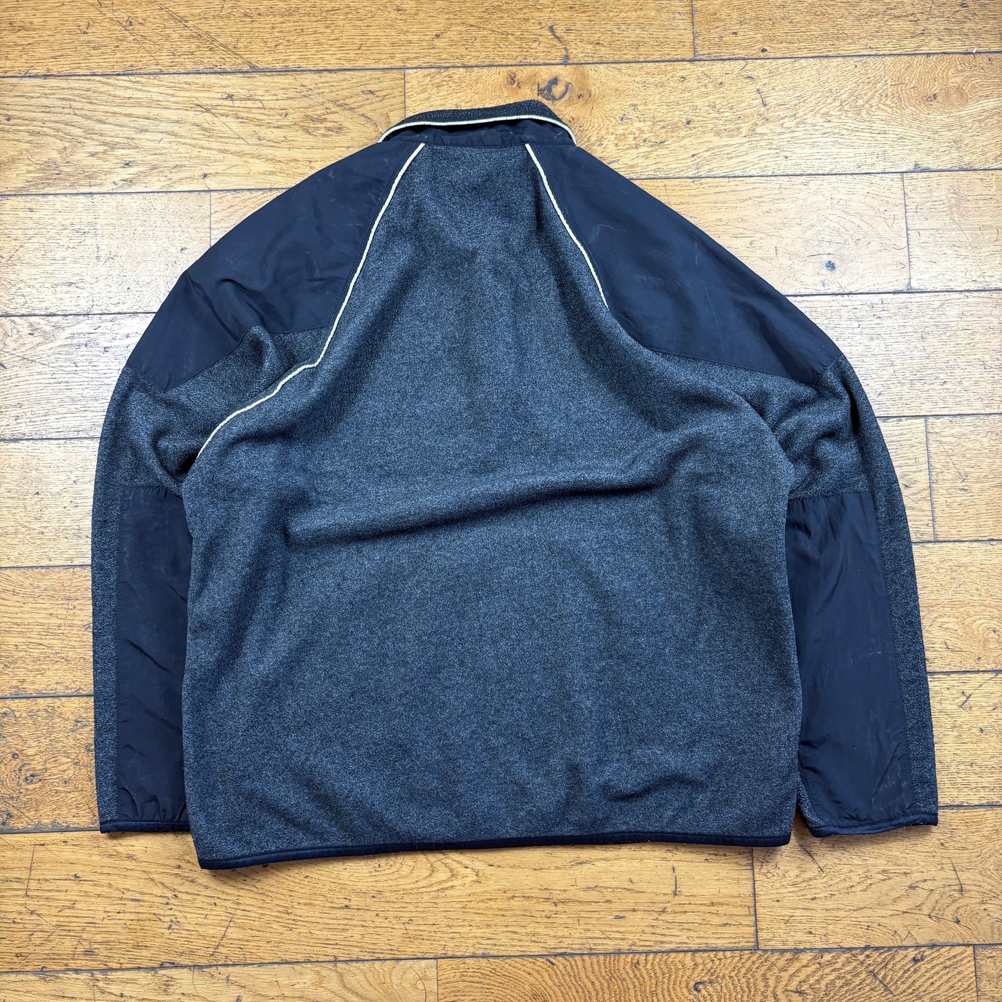 Vintage DKNY Black Embroidered Sweatshirt - M