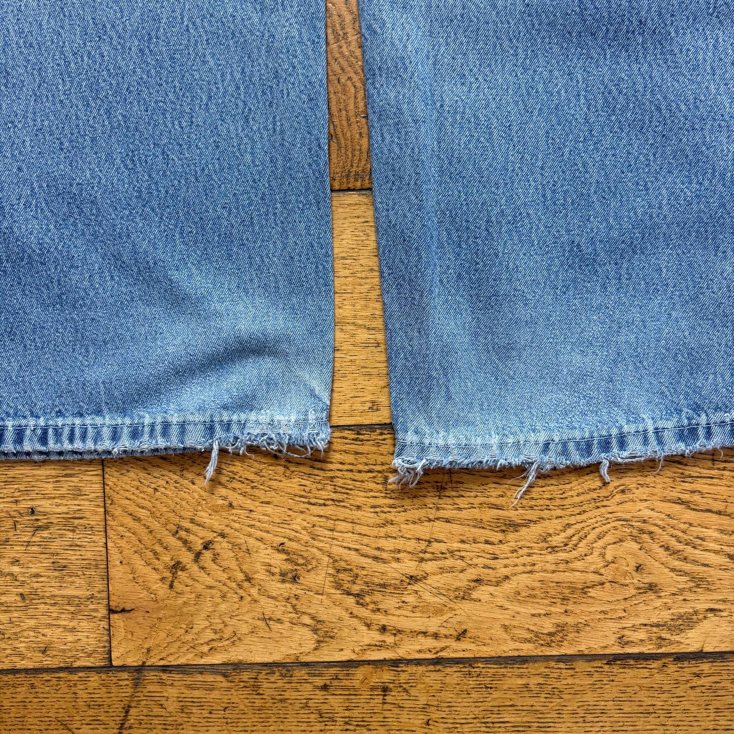 Vintage Carhartt Workwear Carpenter Baggy Blue Jeans - 34R