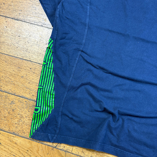 Vintage Nike Air Y2K Navy Swoosh T-Shirt - M