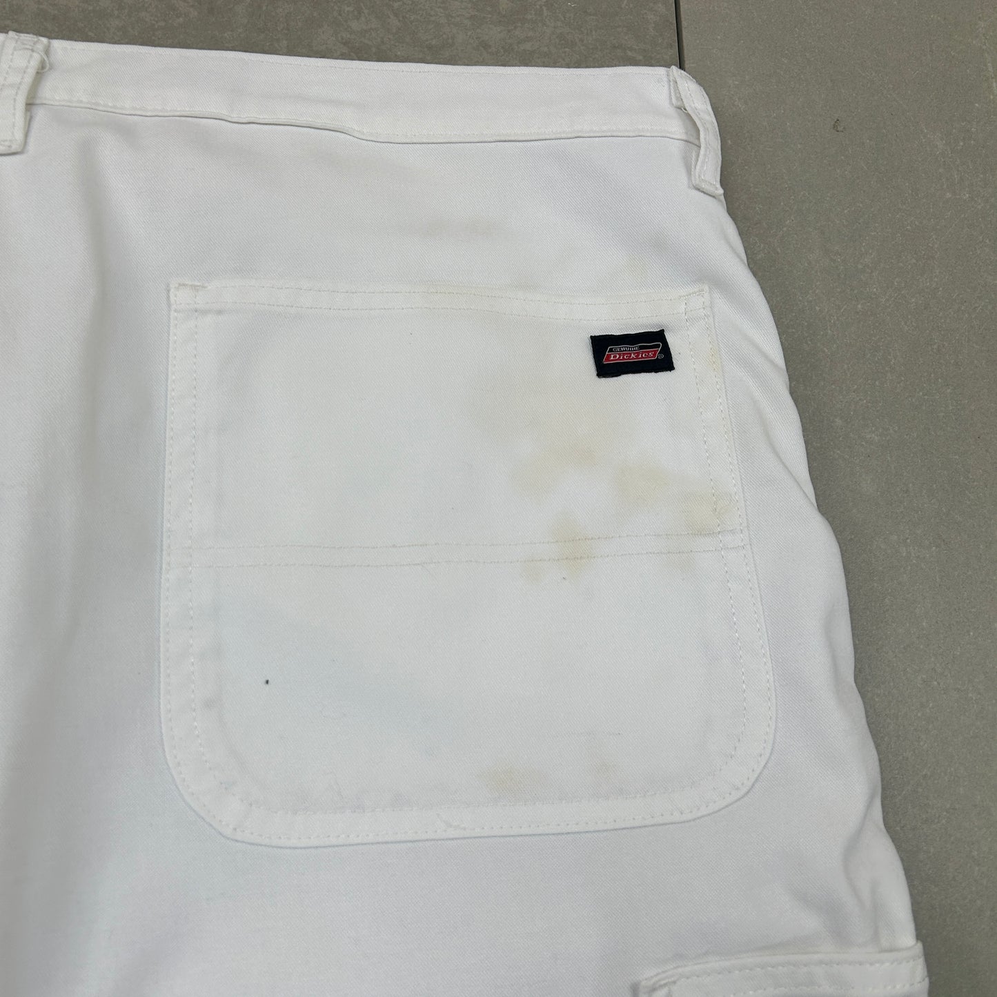 Vintage Dickies Workwear White Carpenter Baggy Shorts - 44