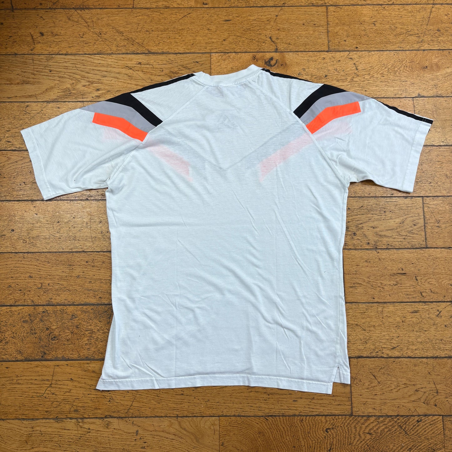 Vintage 90s Adidas White Graphic T-Shirt - XL
