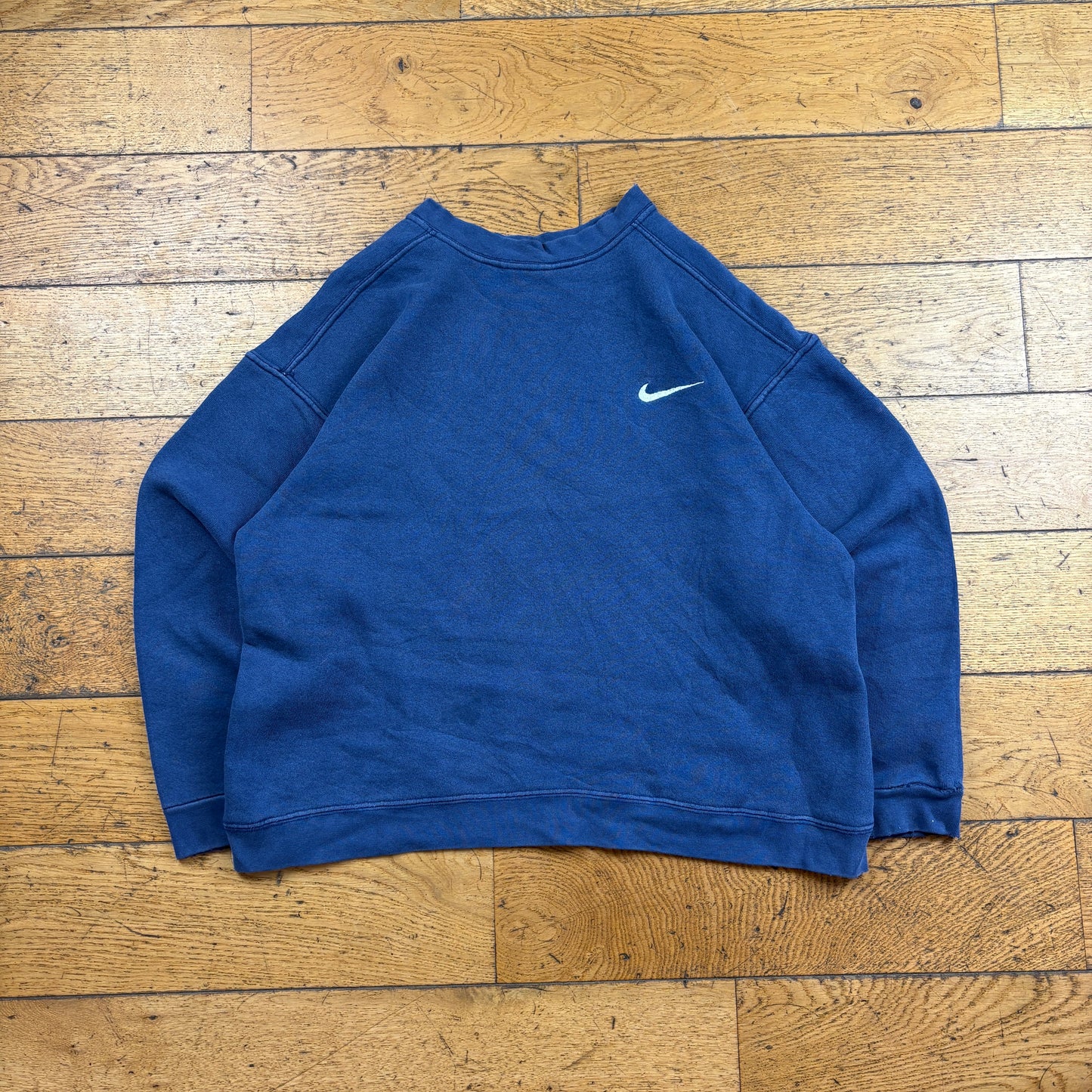 Vintage 90s Nike Womens Boxy Navy Embroidered Sweatshirt - Size 10