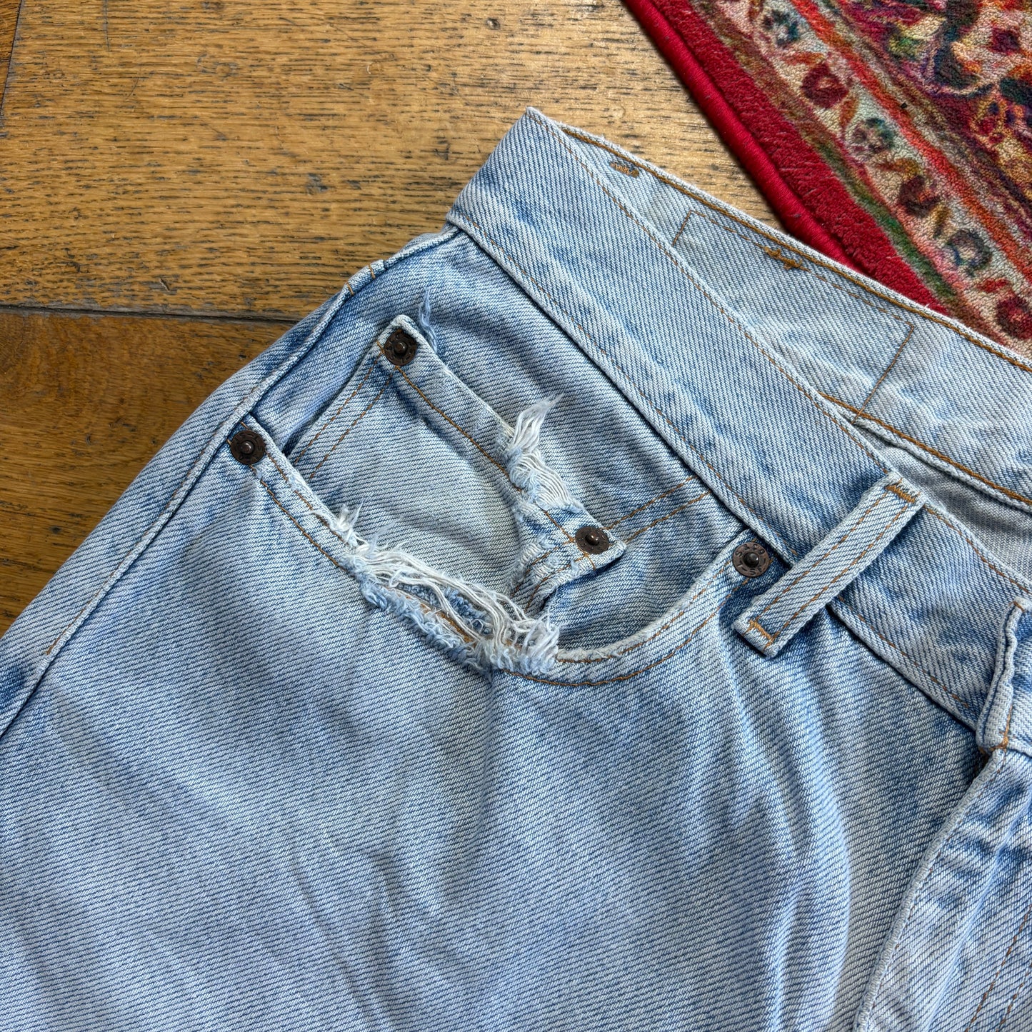 Vintage Levis 505 Straight Blue Denim Jeans - 32R