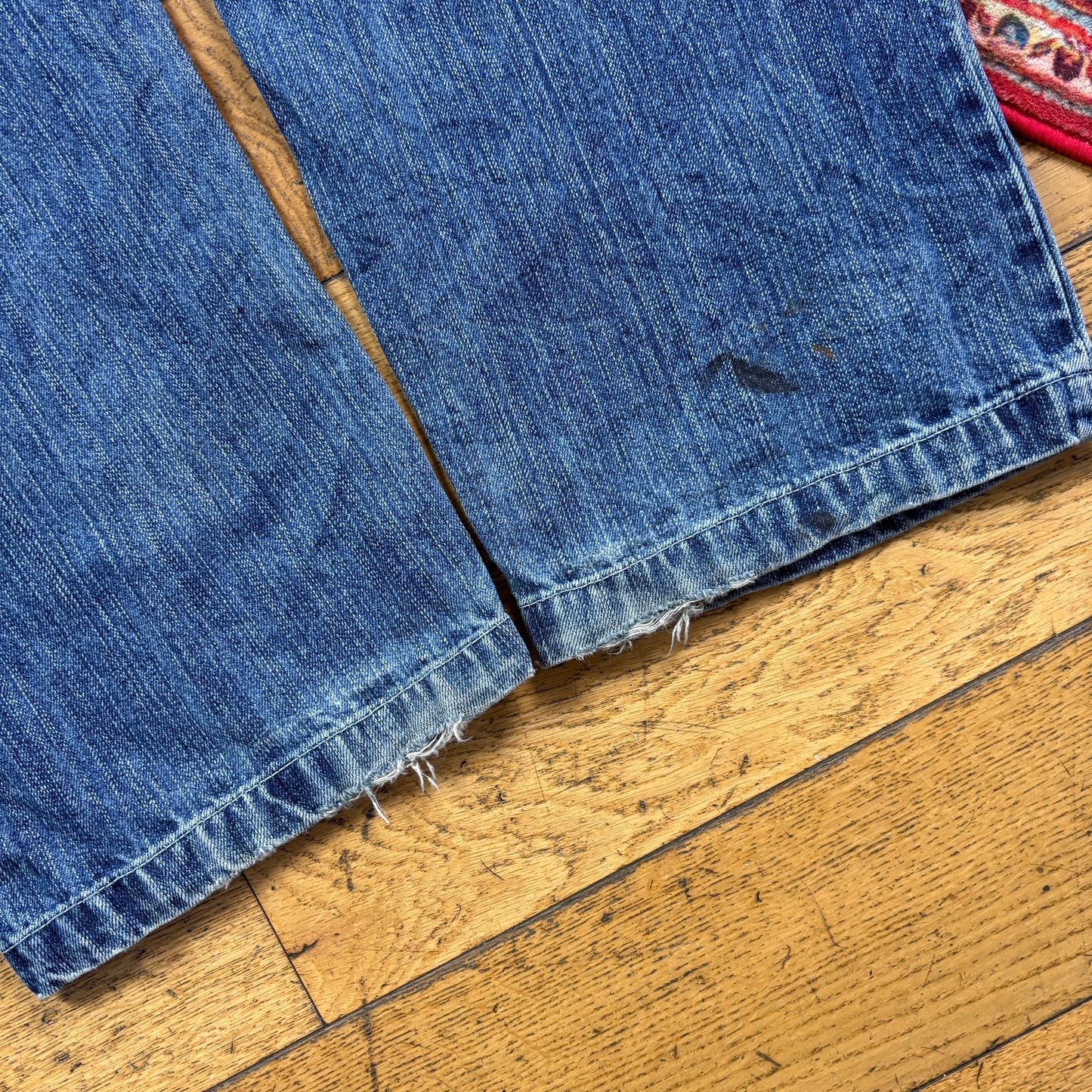 Vintage Lot29 Blue Embroidered Y2K Hip Hop Baggy Jeans - 34