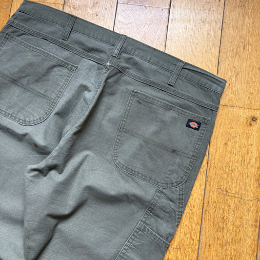 Vintage Dickies Workwear Carpenter Green Khaki Baggy Trousers - 40
