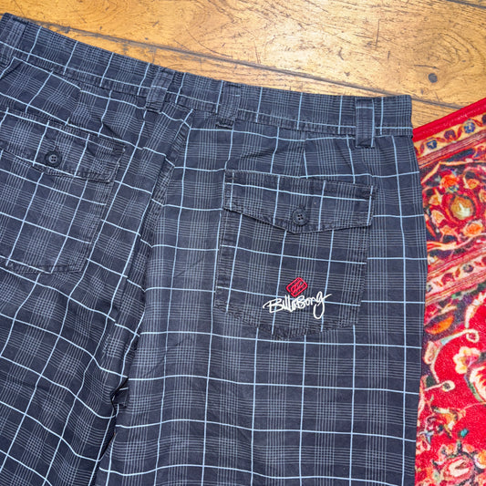 Vintage Billabong Navy Embroidered Y2K Surfwear Baggy Board Shorts - 38