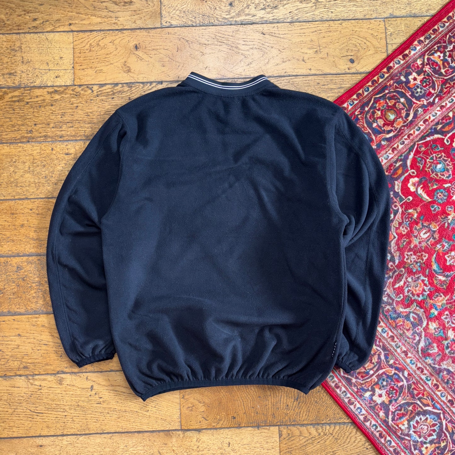 Vintage Nike Black Y2K Fleece Embroidered Sweatshirt - S