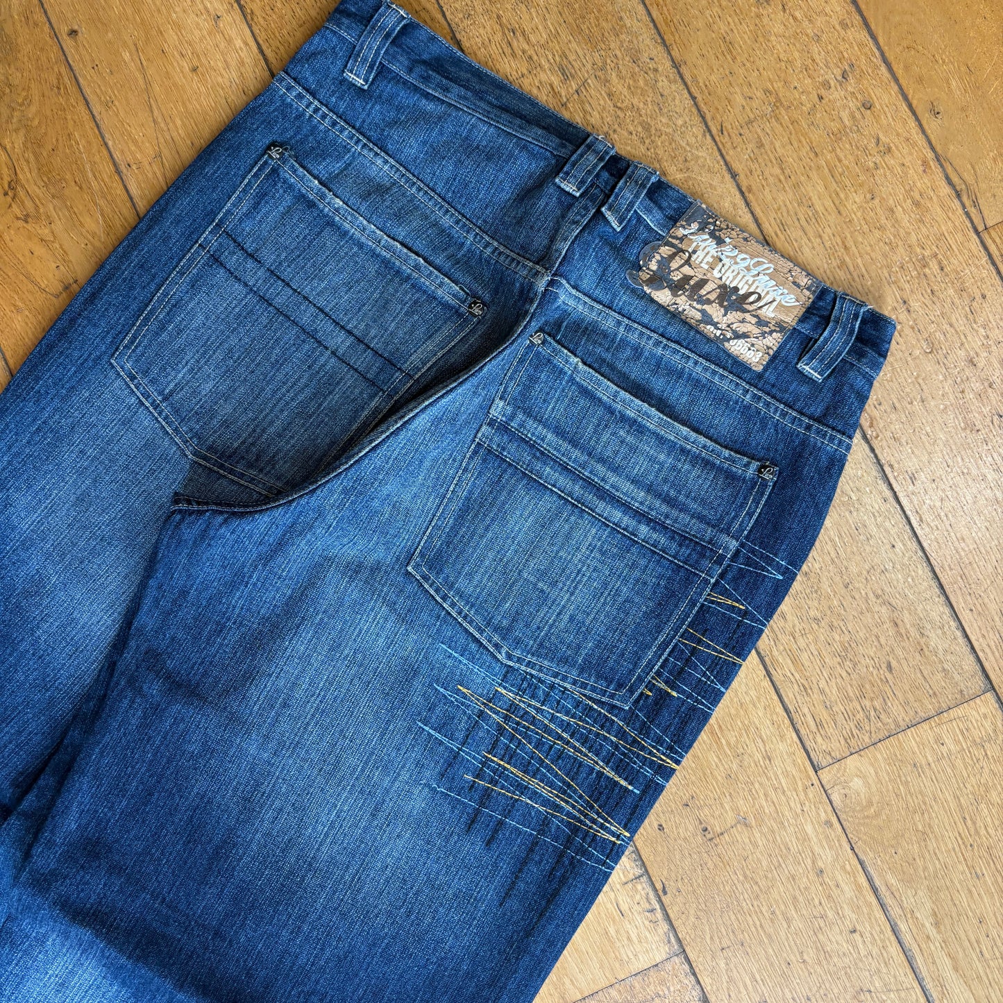 Vintage Lot 29 Embroidered Tazmanian Devil Blue Hip Hop Baggy Jeans - 34