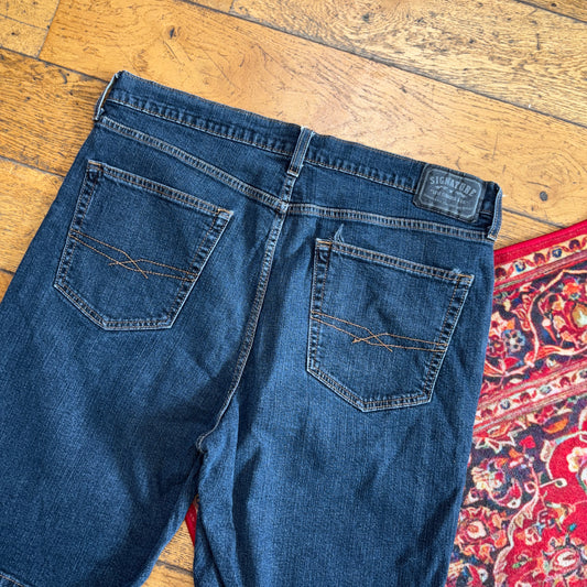 Vintage Levis Blue Baggy Denim Shorts - 36