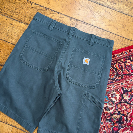 Vintage Carhartt Workwear Elm Green Baggy Carpenter Shorts - 34