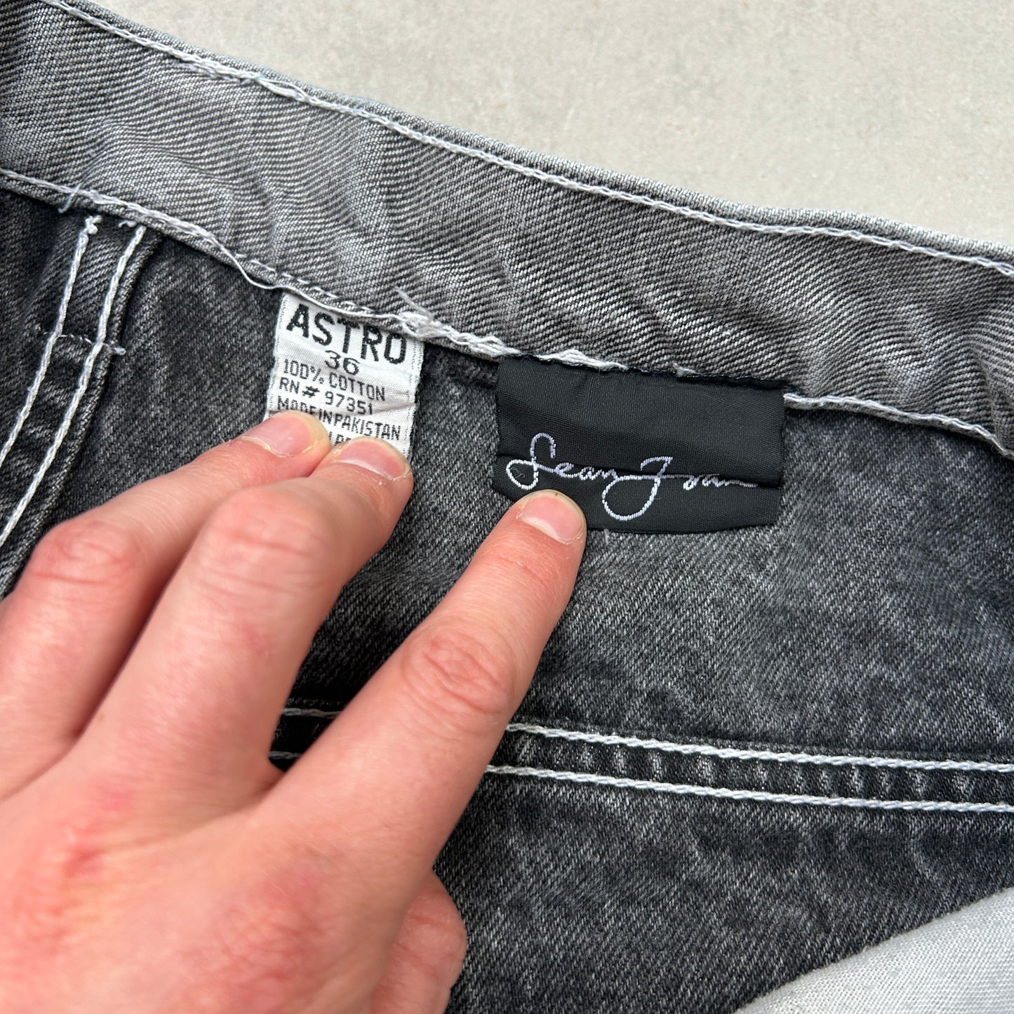 Vintage Sean John Embroidered Hip Hop Baggy Grey Shorts Jorts - 35