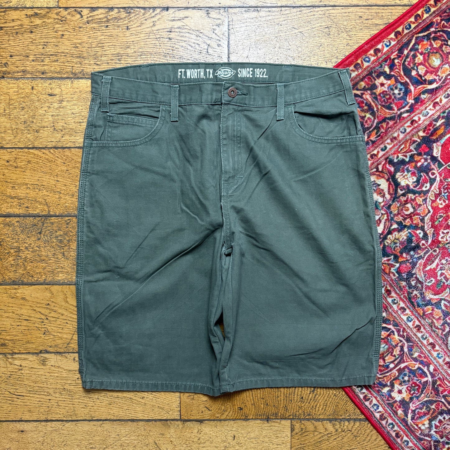 Vintage Dickies Workwear Carpenter Green Baggy Shorts - 36