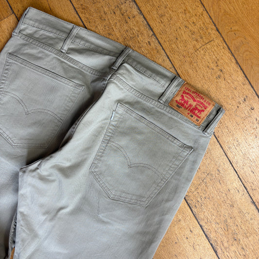 Vintage Levis 502 Straight Light Grey Brown Chinos Denim Jeans -
