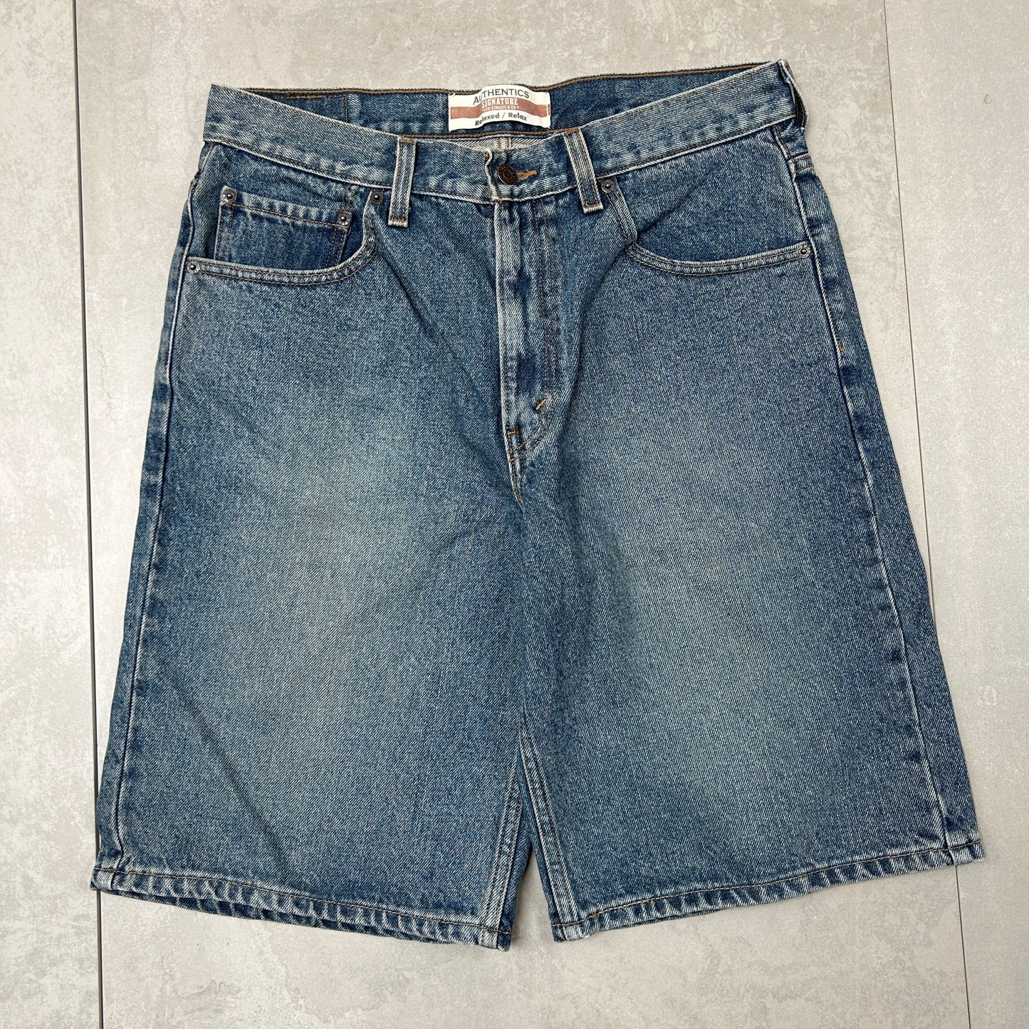 Vintage Levis Blue Baggy Denim Shorts - 34