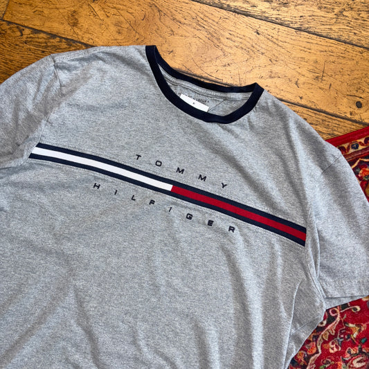 Vintage Tommy Hilfiger Embroidered Grey Graphic T-Shirt - XL