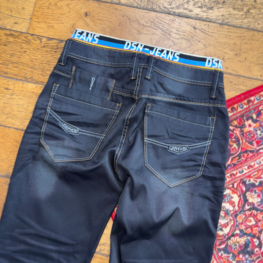 Vintage Embroidered Hip Hop Black Shorts Jorts - 33