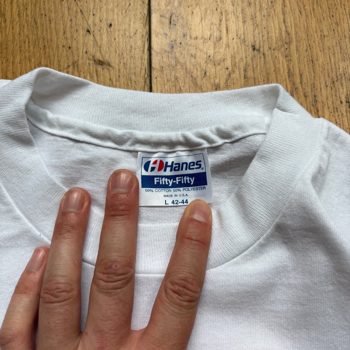 Vintage 90s USA Single Stitch White Graphic T-Shirt - S