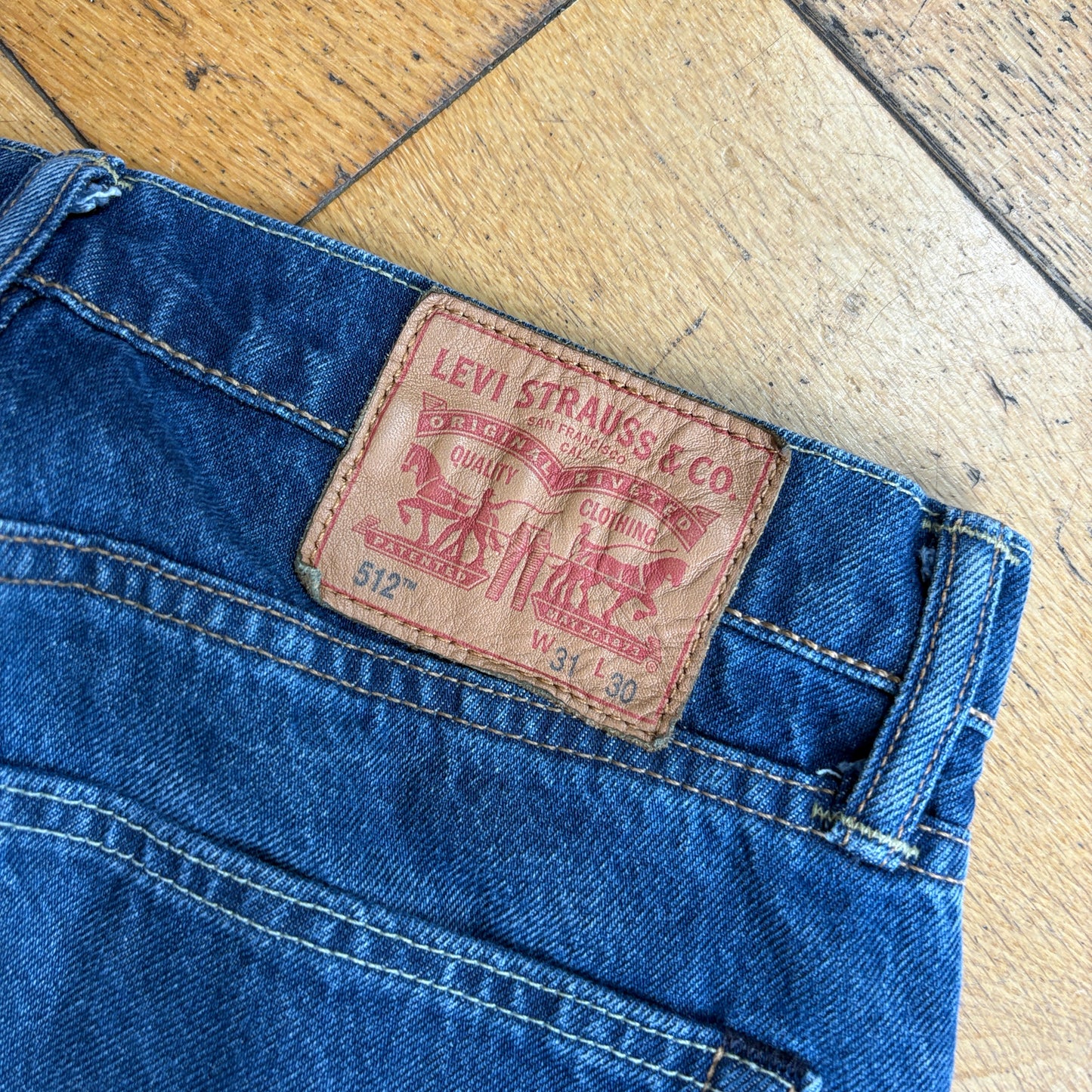 Vintage Levis 512 Slim Taper Blue Denim Jeans - 31
