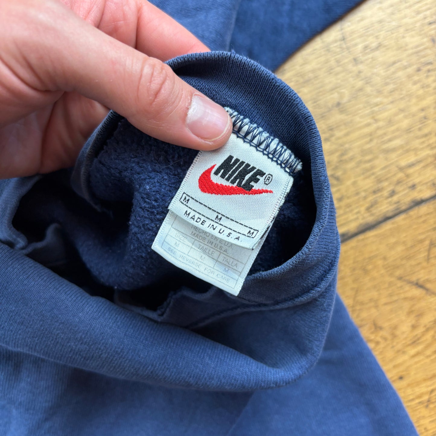 Vintage 90s Nike Womens Boxy Navy Embroidered Sweatshirt - Size 10