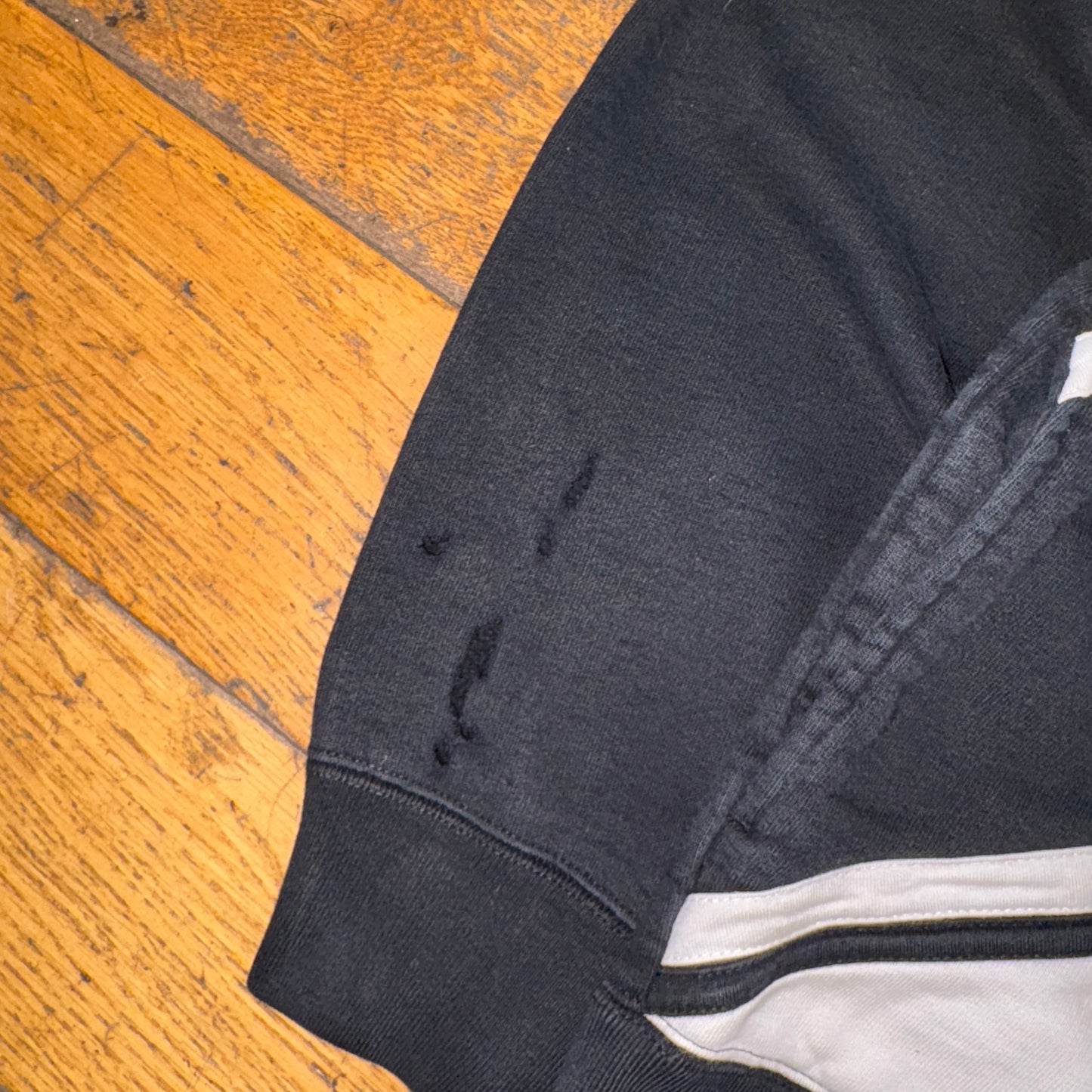 Vintage Supreme Black Hoodie Embroidered Sweatshirt - M