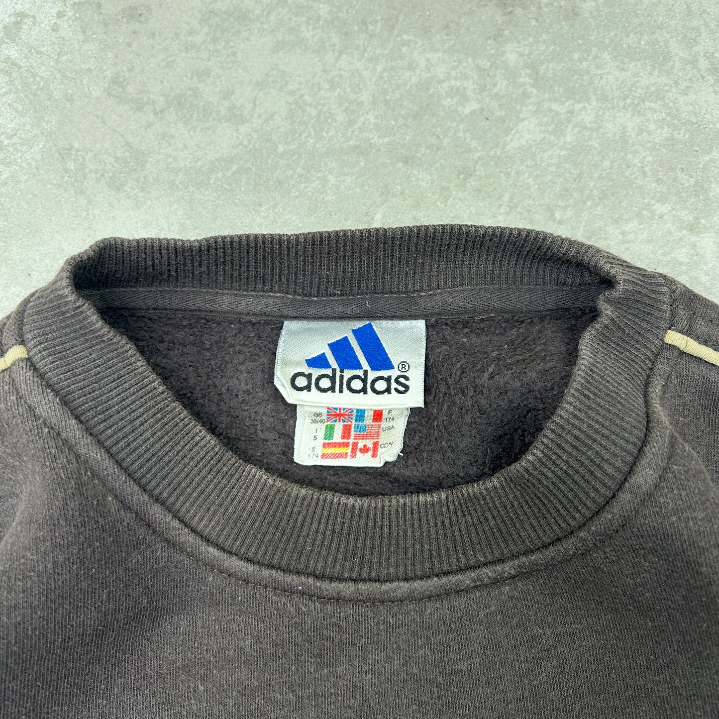 Vintage 90s Adidas Brown Embroidered Sweatshirt - L