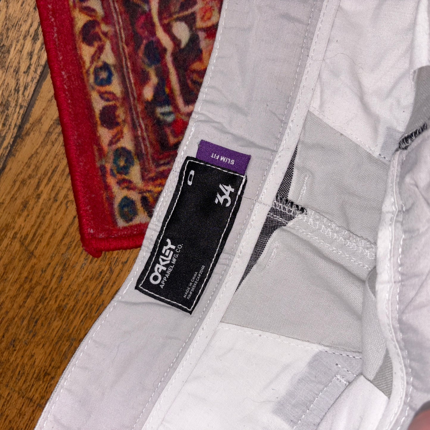 Vintage Oakley Embroidered White Grey Stripe Straight Shorts Jorts - 34