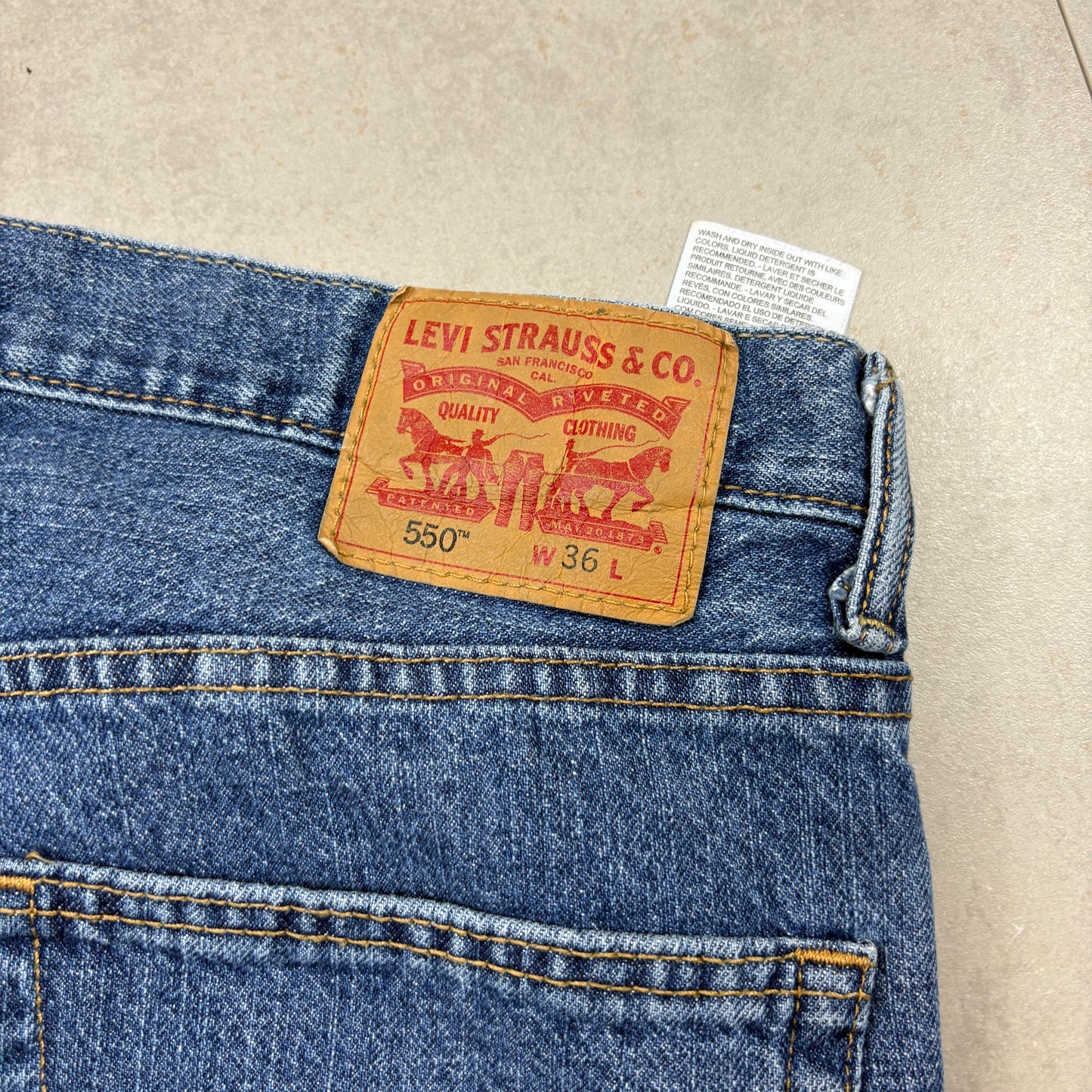 Vintage Levis 550 Baggy Blue Denim Shorts - 36
