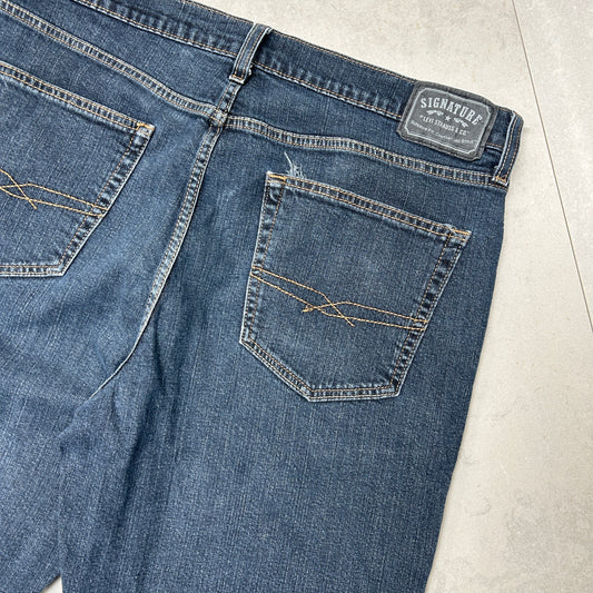 Vintage Levis Blue Baggy Denim Shorts - 36