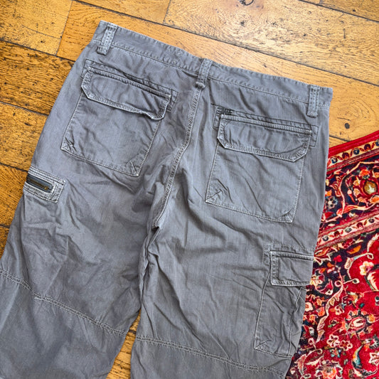 Vintage Guess Grey Cargo Hip Hop Baggy Shorts Jorts - 40