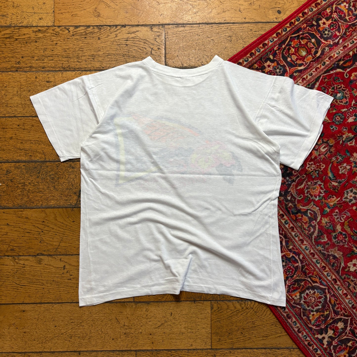 Vintage 90s Single Stitch Surfwear White Graphic T-Shirt - S