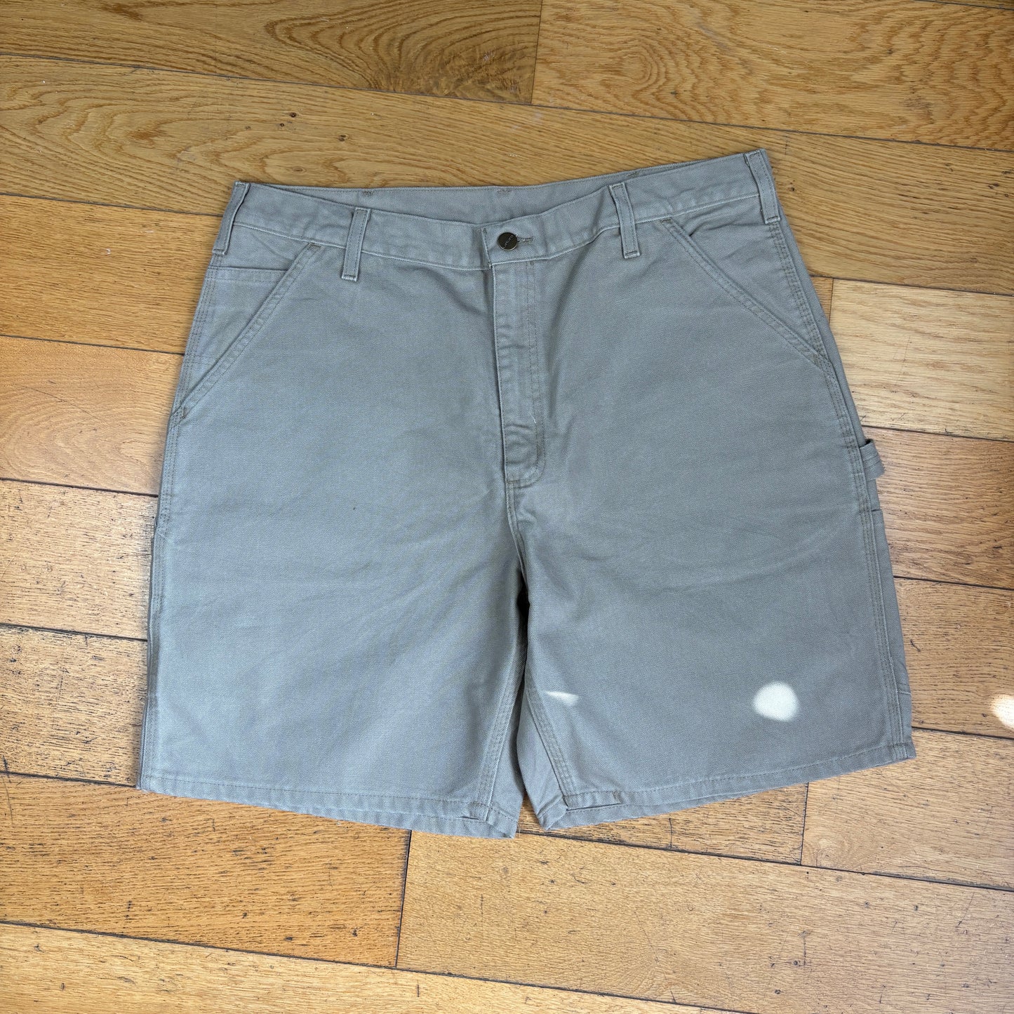 Vintage Carhartt Cream Workwear Baggy Carpenter Shorts - 38