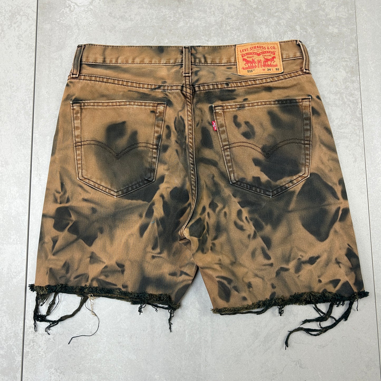 Vintage Levis 516 Baggy Brown Bleached Black Denim Shorts - 34