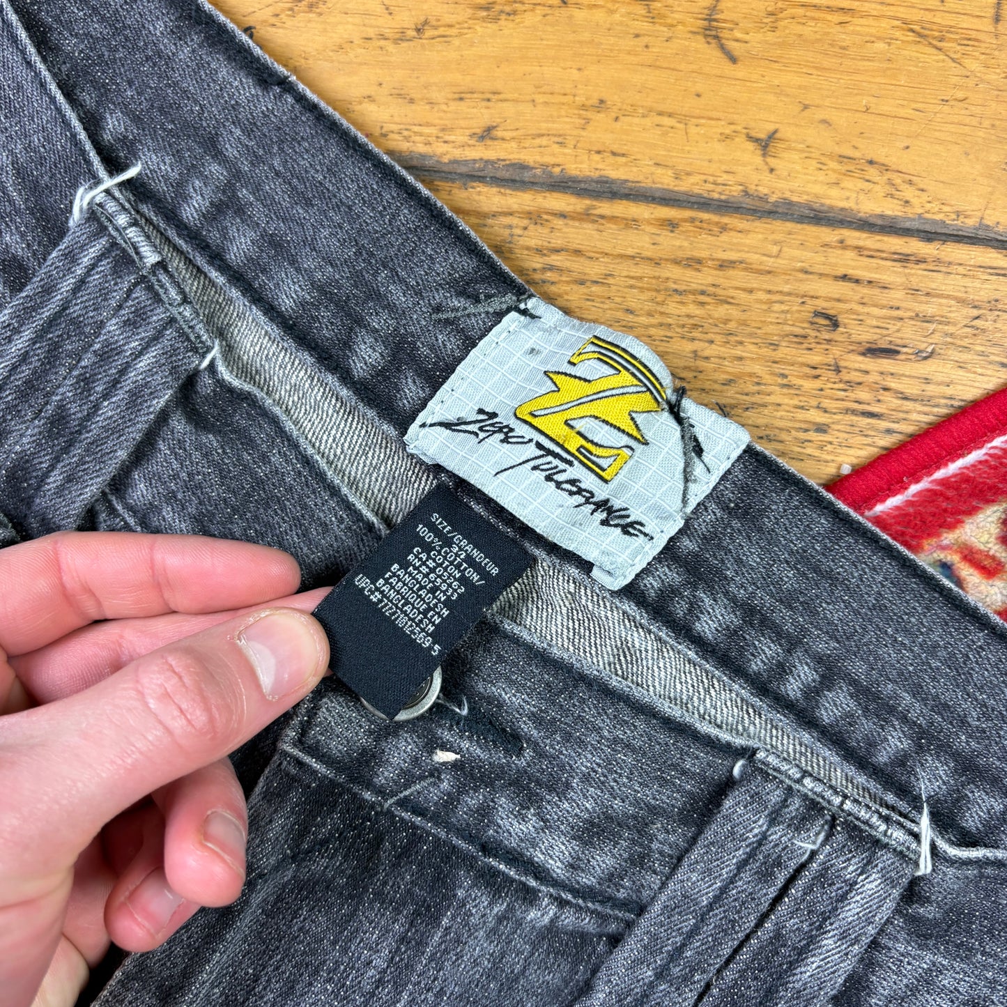 Vintage Grey Embroidered Y2K Hip Hop Baggy Jeans - 34