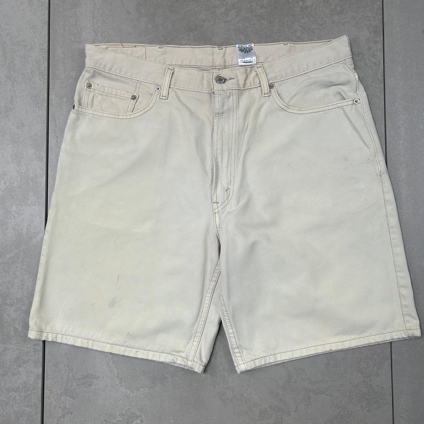 Vintage Levis 550 Baggy Cream Denim Shorts - 38