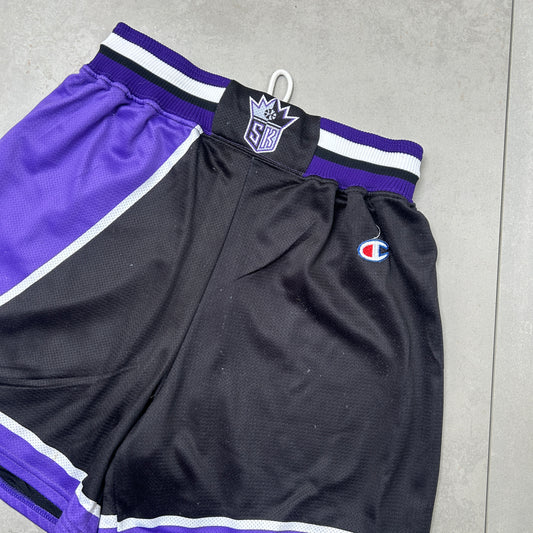 Vintage NBA Sacramento Kings Black Purple Basketball Shorts - S