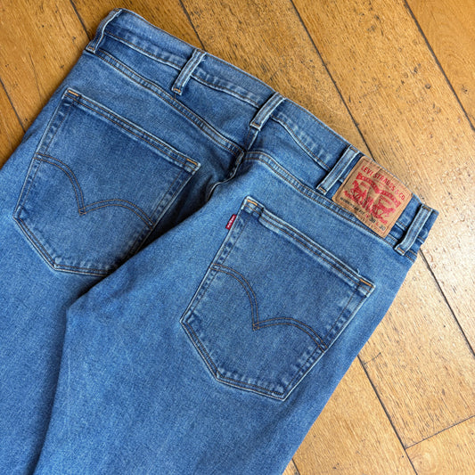 Vintage Levis Workwear Straight Blue Denim Jeans - 38