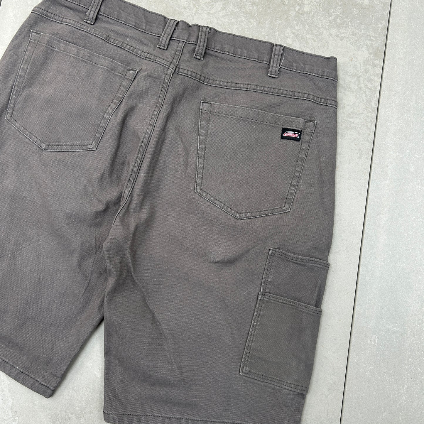 Vintage Dickies Workwear Carpenter Baggy Grey Shorts - 36