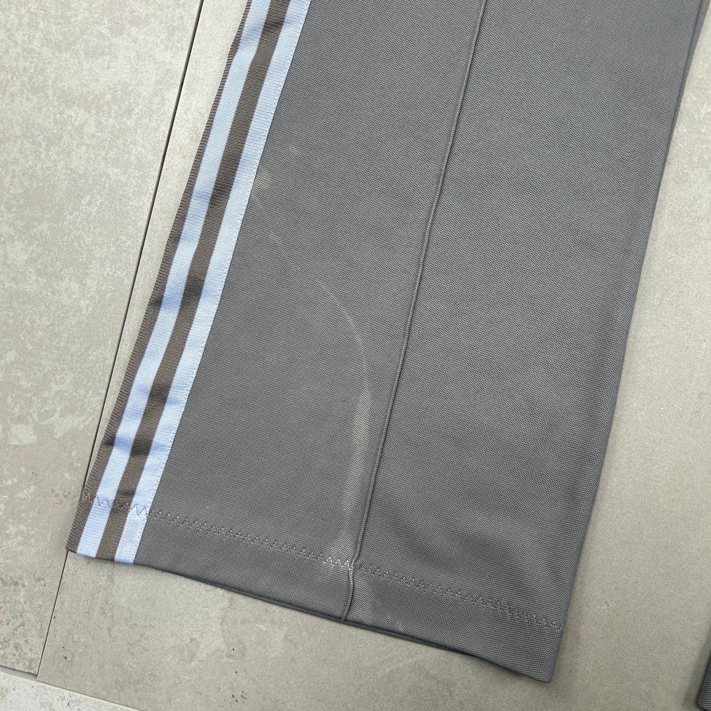 Vintage Adidas Grey Flared Baggy Tracksuit Sweatpants Track Pants Bottoms - XL