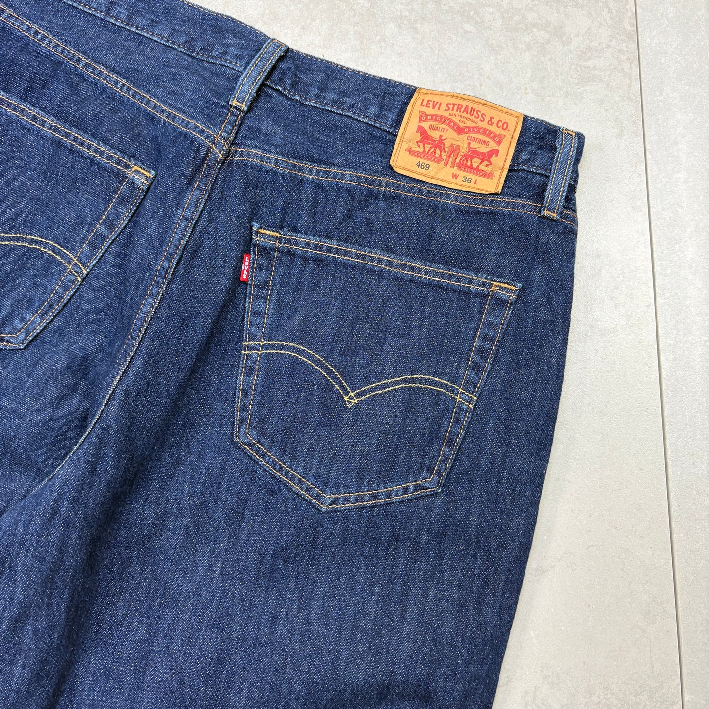 Vintage Levis 469 Baggy Blue Denim Shorts - 36
